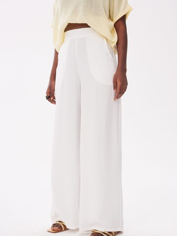 Blue Shadow Wide leg Pants in Beige