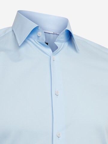 Coupe regular Chemise 'Joe' BOSS en bleu