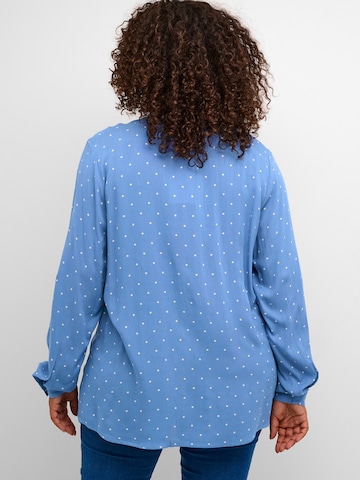 Camicia da donna 'Joy' di KAFFE CURVE in blu