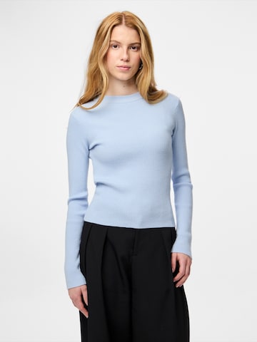 PIECES Pulover | modra barva: sprednja stran