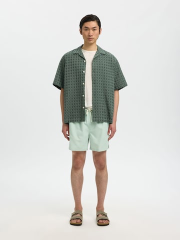 SELECTED Board Shorts in Green