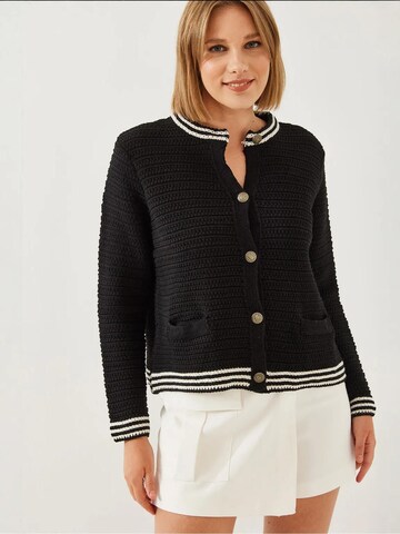 Giacchetta di Bianco Lucci in nero: frontale