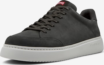 Baskets basses 'Runner K21' CAMPER en gris : devant