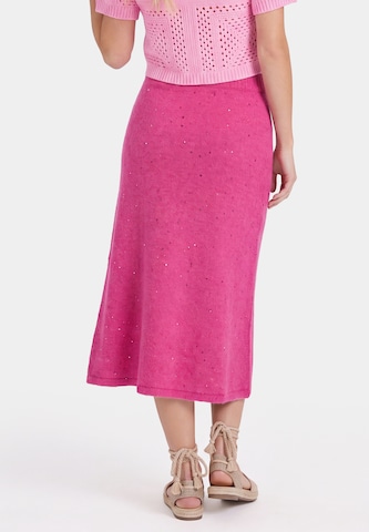 IZIA Rok in Roze