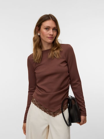 Top di VERO MODA in marrone: frontale