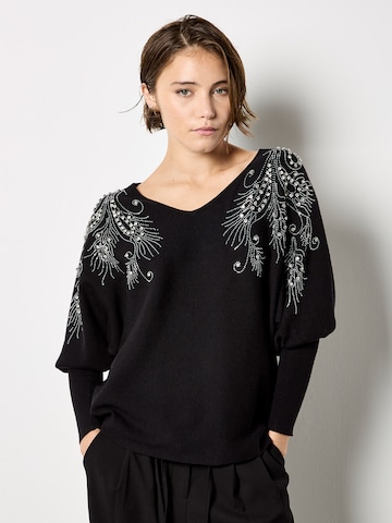 Pull-over Apricot en noir : devant