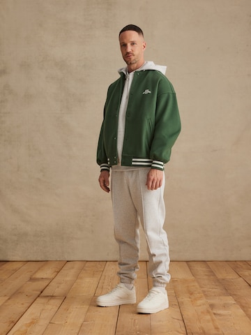 DAN FOX APPAREL Between-season jacket 'Quentin' in Green