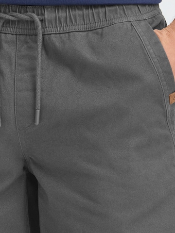 BLEND Slimfit Chinoshorts ' BHTirel ' in Grau