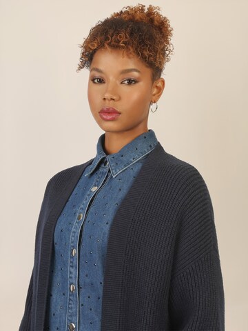 APART Strickjacke in Blau