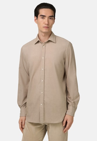 Coupe regular Chemise Boggi Milano en beige : devant