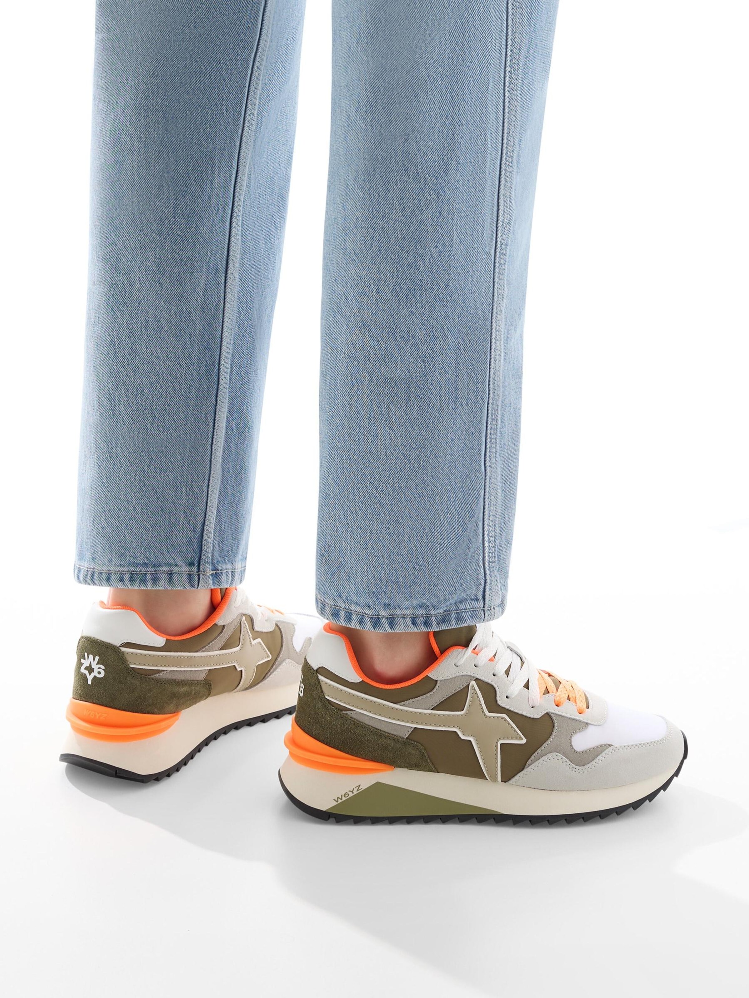 W6YZ Sneakers laag 'YAK-M.' in Bruin: voorkant