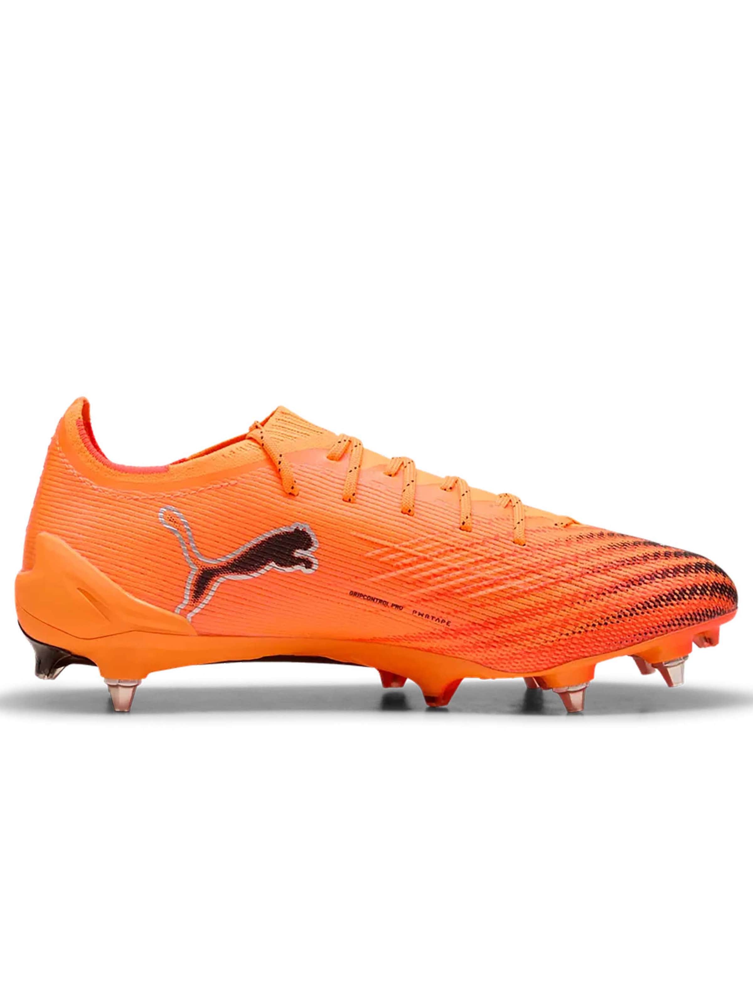 Chaussure de foot PUMA en orange