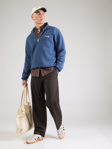 Abercrombie & Fitch Mikina – modrá