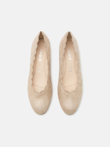 GABOR Pumps in Beige