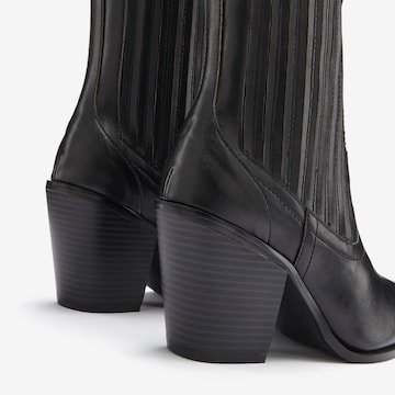 LASCANA Cowboy Boots in Black