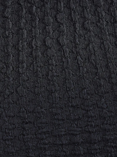 Hiccup T-shirt en noir, Vue avec produit