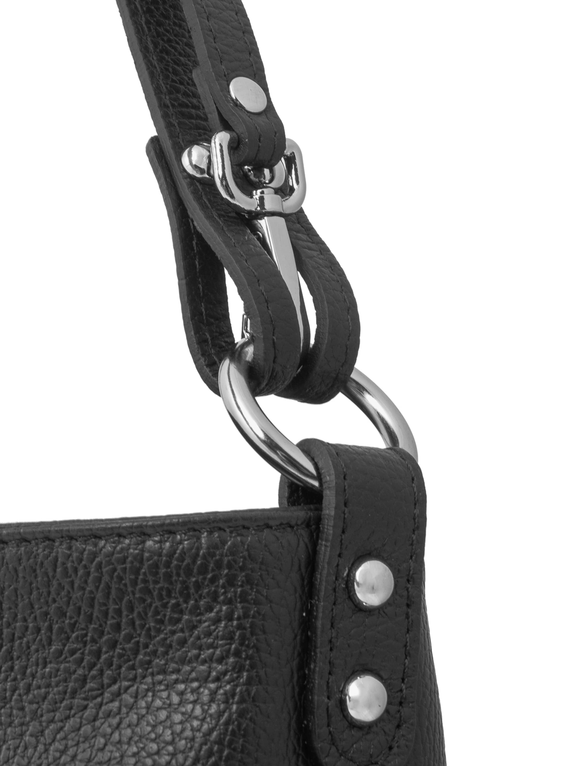 Plase de cumpărături de la RYŁKO pe negru