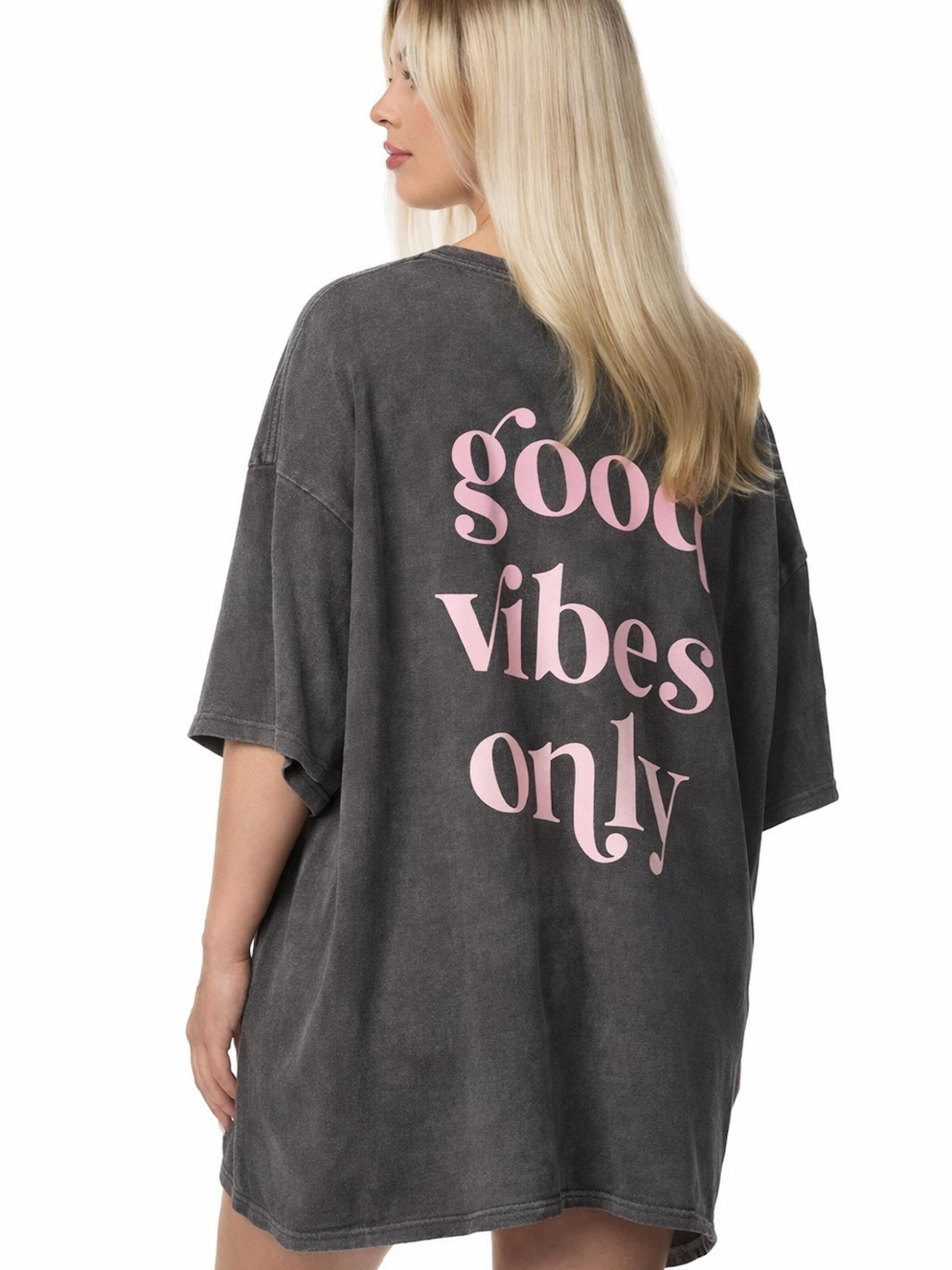 Worldclassca Oversized Shirt 'Oversize T-Shirt' in Grey