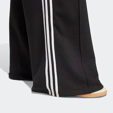 ADIDAS ORIGINALS Широкий Штаны в Черный