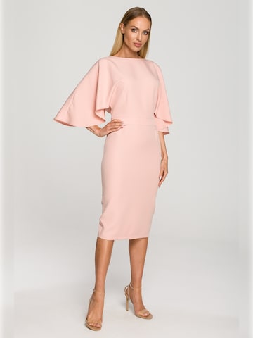 made of emotion - Vestido en rosa: frente
