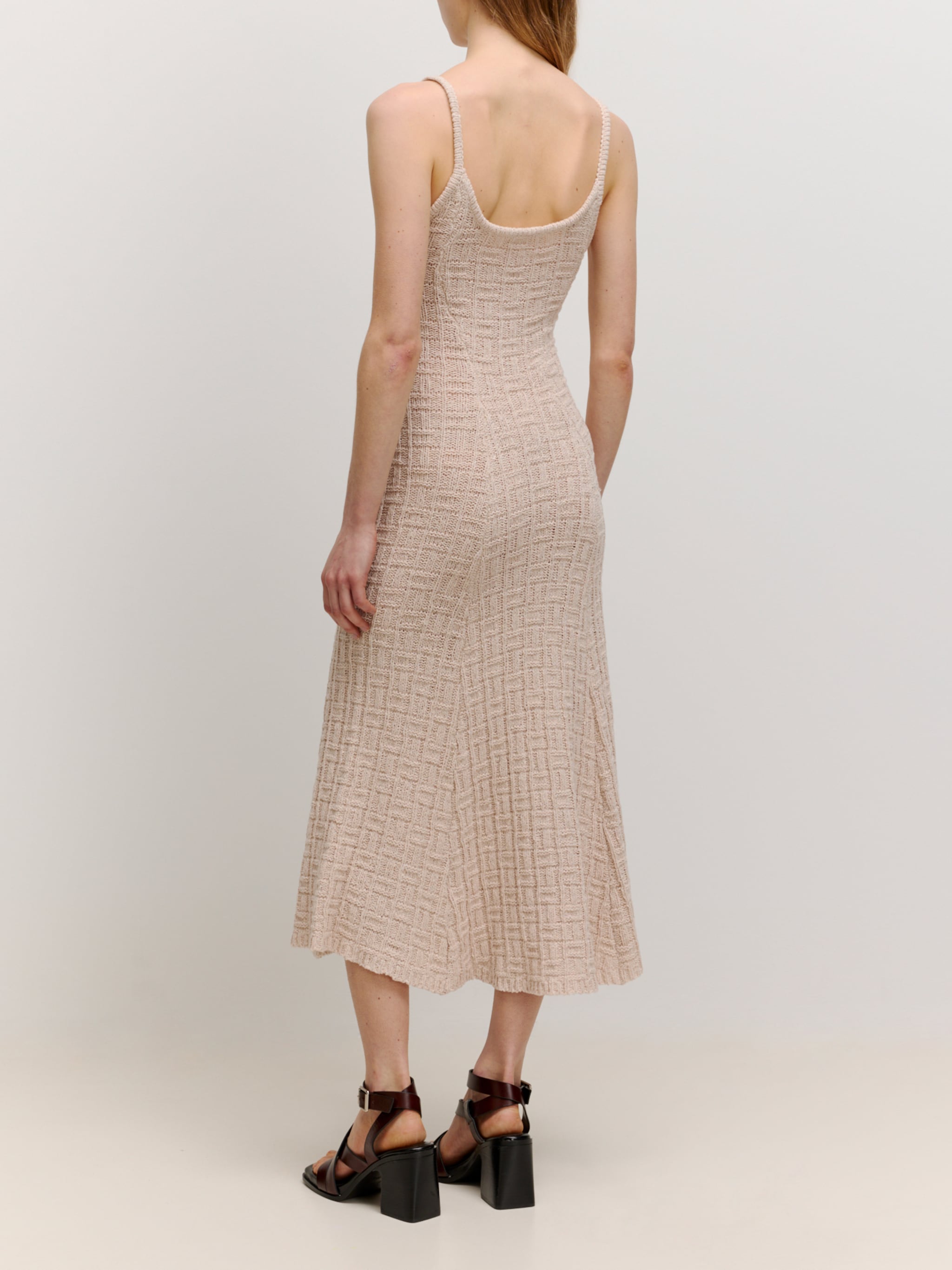 EDITED Produits Robe 'Lisann' crème