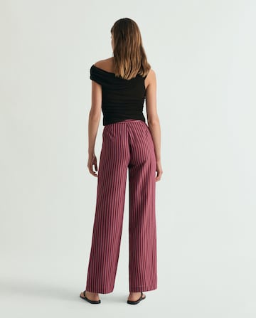 regular Pantaloni di Scalpers in rosso