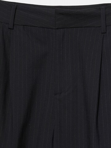 Pull&Bear Wide Leg Bukser i sort