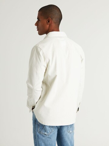 CHASIN' Regular fit Overhemd 'Stryke Cord' in Wit