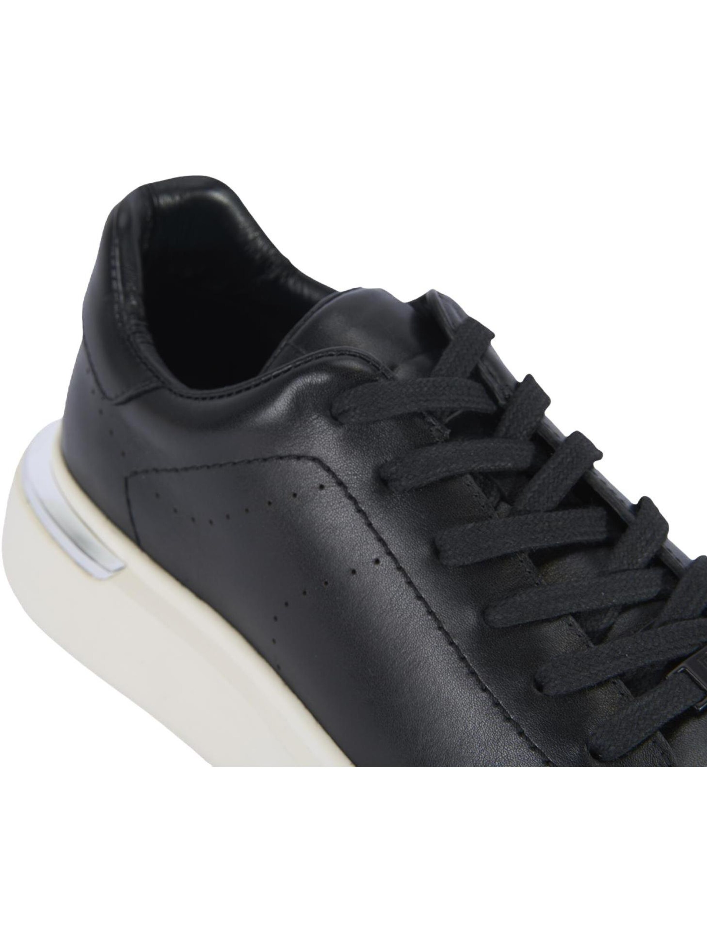 Desa Classic Flats 'Schnürschuhe' in Black
