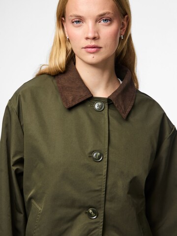 Giacca di mezza stagione 'PCJorma' di PIECES in verde
