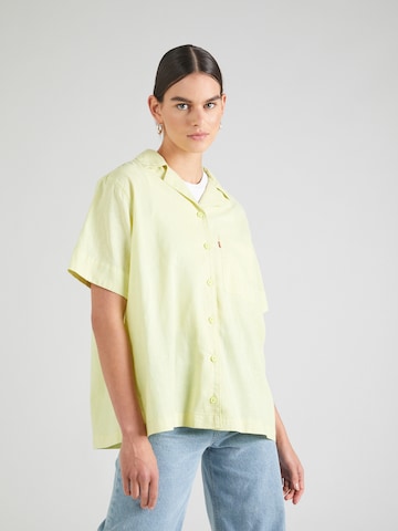 LEVI'S ® - Blusa 'Ari Short Sleeve Resort Shirt' en amarillo: frente