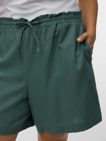 Regular Pantalon 'MYMILO' Vero Moda Curve en vert