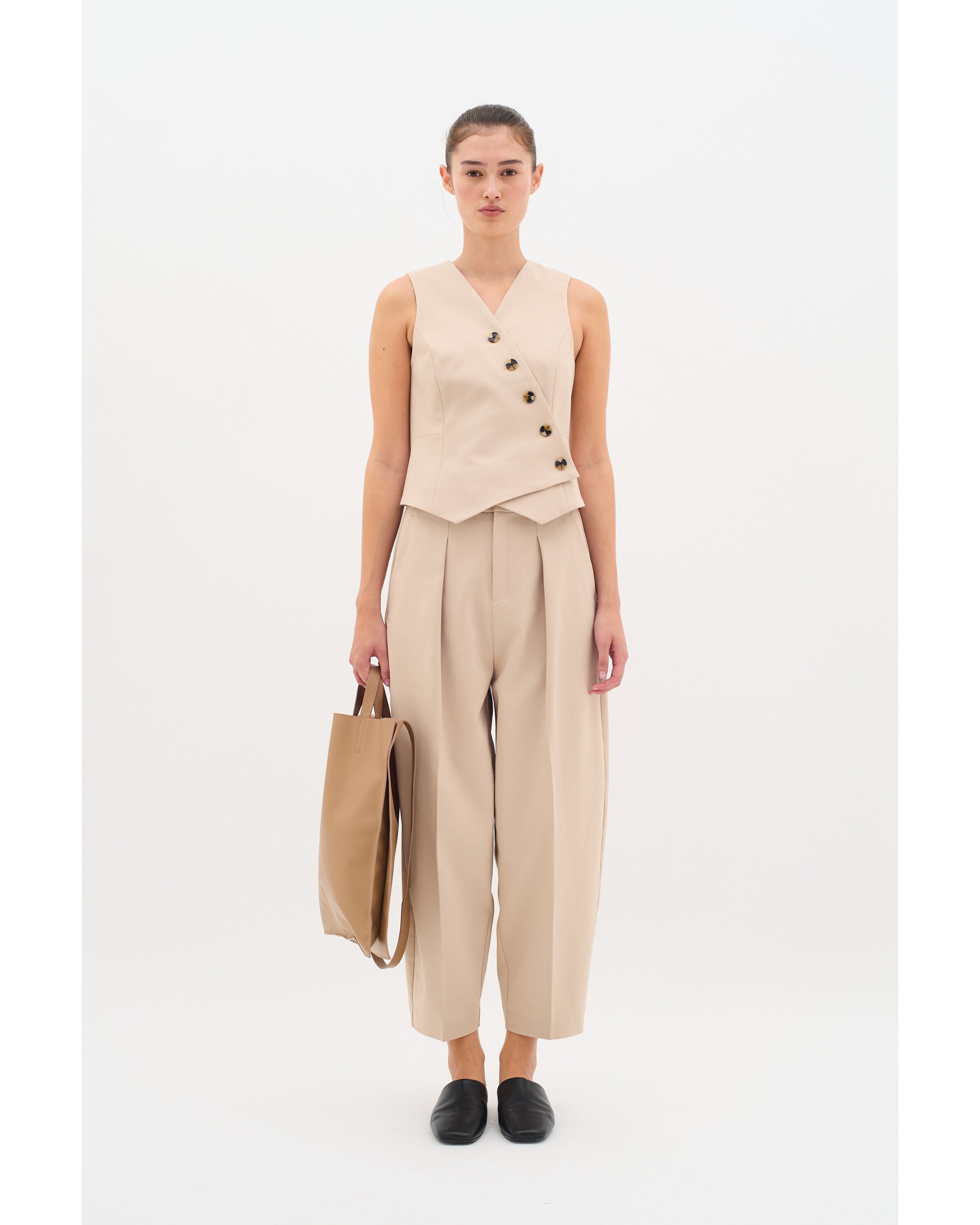 InWear Vat Broek 'Zella' in Beige: voorkant