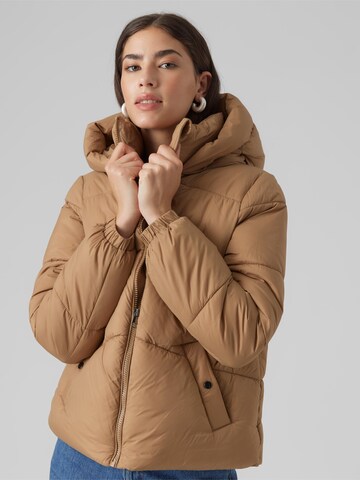 VERO MODA - Casaco de inverno 'Uppsala' em castanho