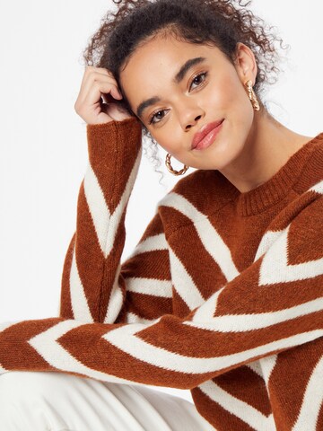 ONLY Sweater 'Leliza' in Brown