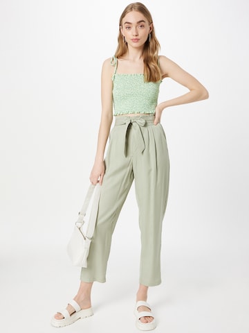 Loosefit Pantaloni con pieghe 'LILIANAEVANY' di VERO MODA in verde