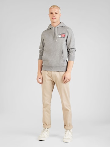 Sweat-shirt 'NEW YORK FLAG' TOMMY HILFIGER en gris