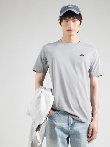 ELLESSE Shirt 'Cassica' in Grijs: voorkant