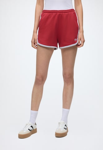 GAP Regular Shorts in Rot: Vorderseite