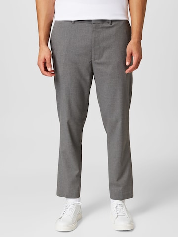 Regular Pantaloni eleganți de la BURTON MENSWEAR LONDON pe gri: față