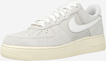 Nike Sportswear Matalavartiset tennarit 'Air Force 1 '07' värissä harmaa: etupuoli