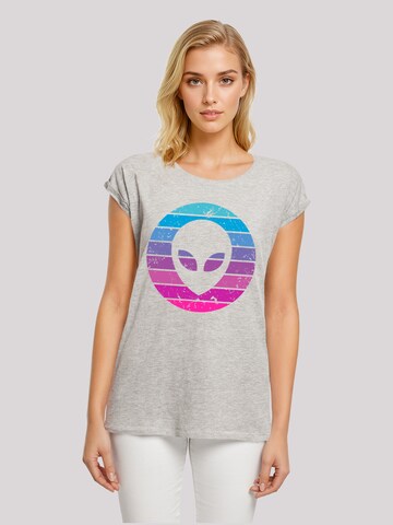 F4NT4STIC Shirt 'Alien Kopf' in Grey: front