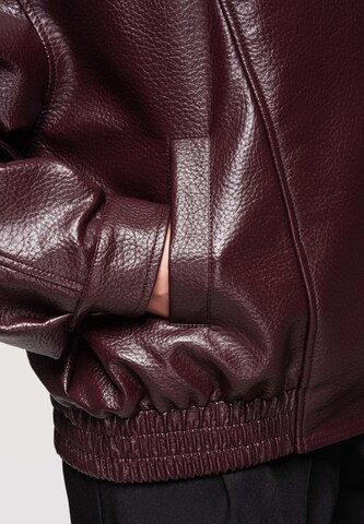 Ombre Jacke in Rot