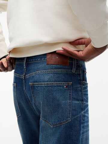 TOMMY HILFIGER Regular Jeans 'River' in Blauw