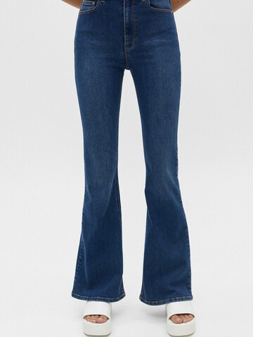 Pull&Bear Flared Jeans in Blauw