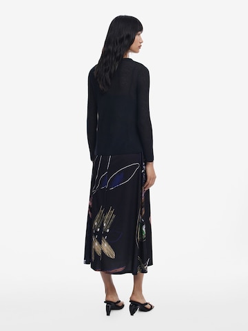 Rochie de la Desigual pe negru