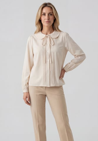 Chemisier Usha en beige : devant