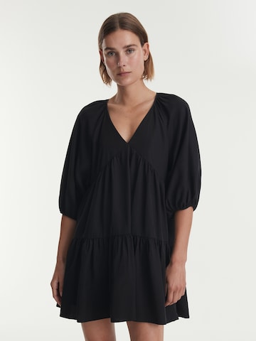 EDITED Dress 'Aamu' in Black: front