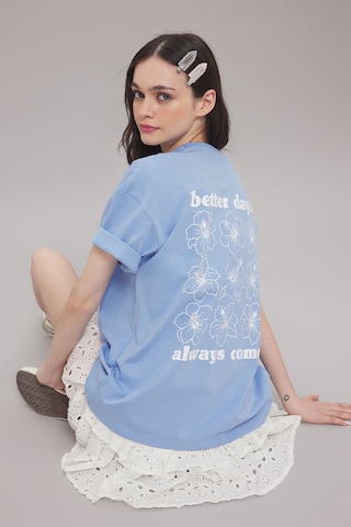 Trendyol Shirt in Blue