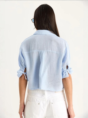 Camicia da donna di Bianco Lucci in blu